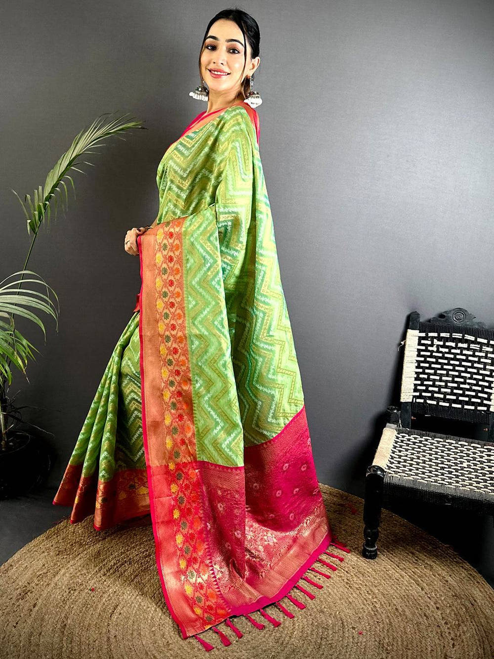 Green Banarasi Zic Zac Katan Silk Saree
