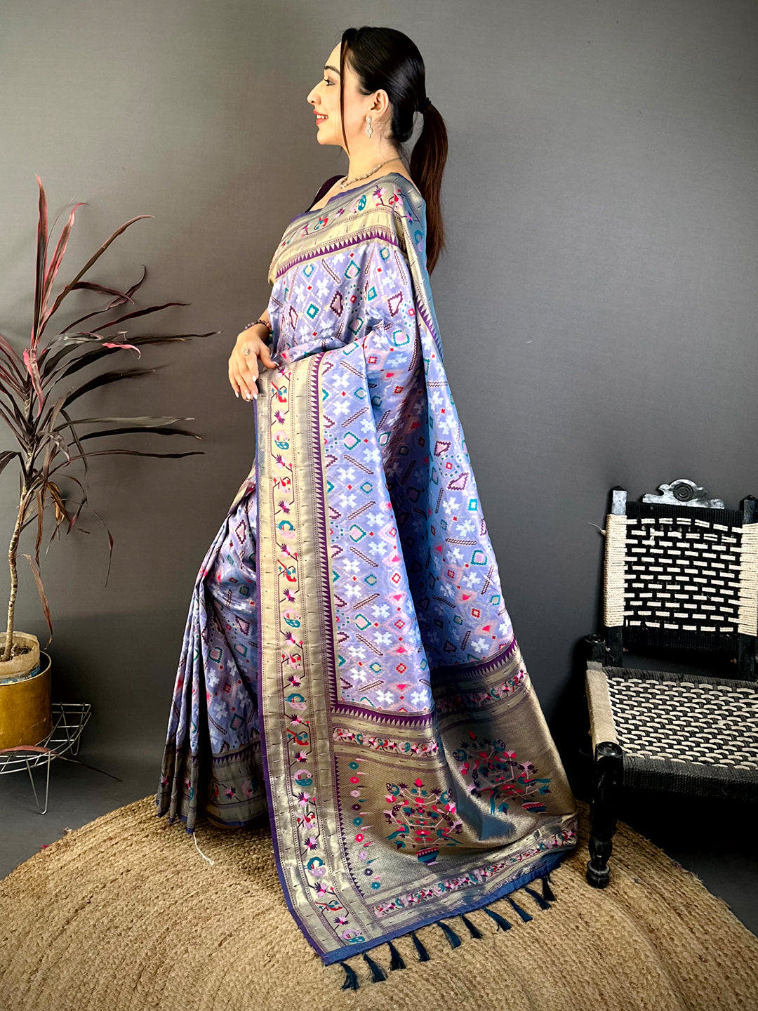 Light Lavender Patola Silk Zari Weaving Saree