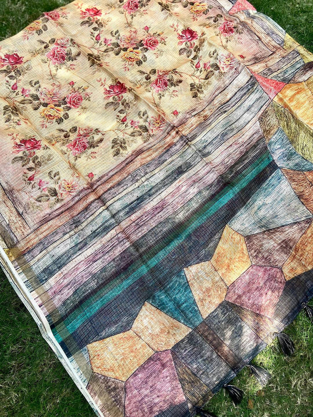 Cream Colour Soft Kota Doriya Silk Saree With Flower & abstect Prints