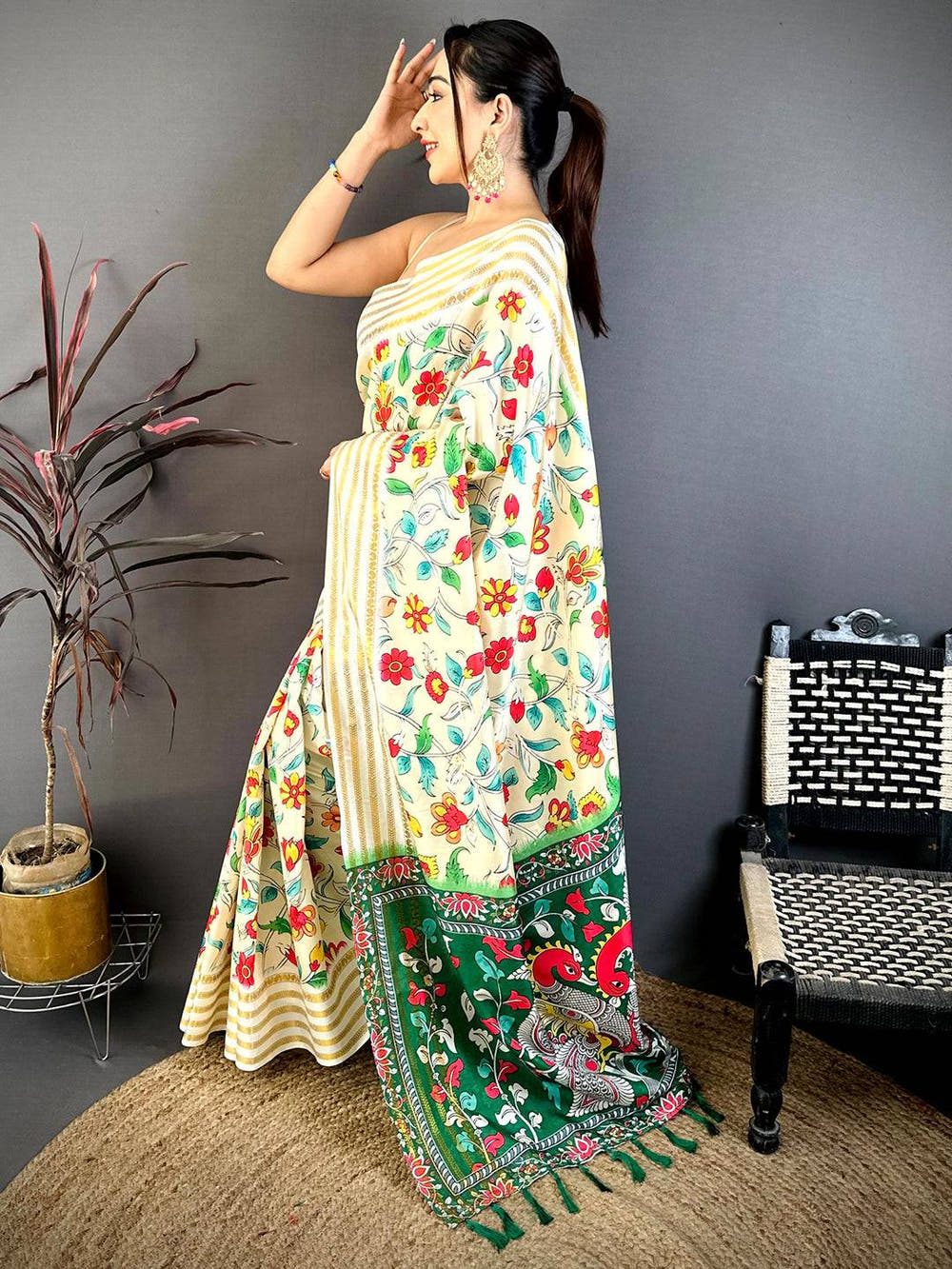 Royal Gold 5 Line Zari Kalamkari Saree