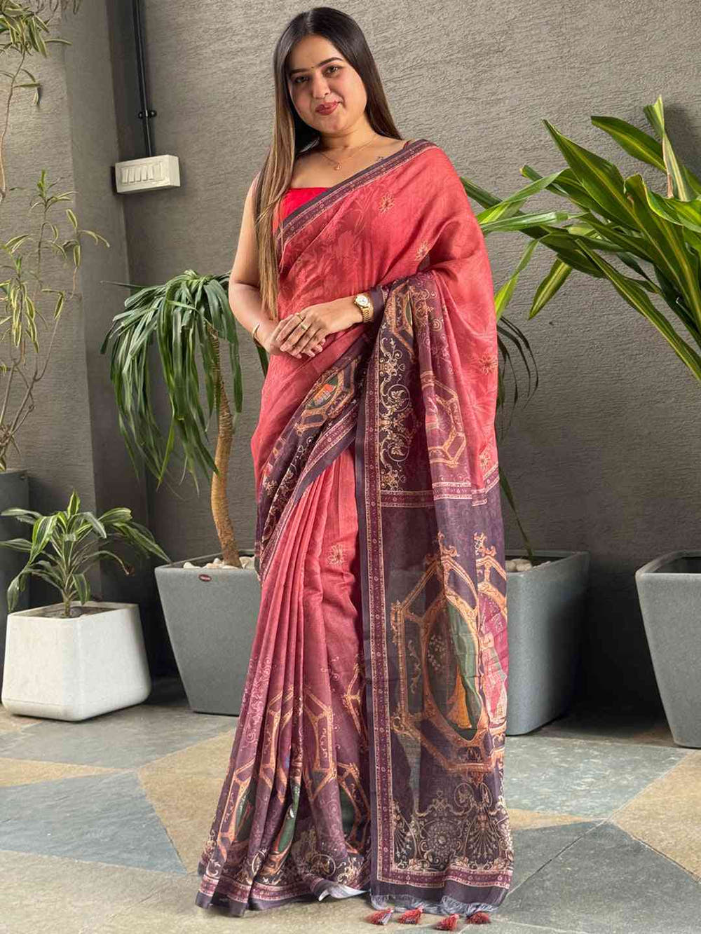 Red colour Linen Saree With Digital Print And Majestic Border
