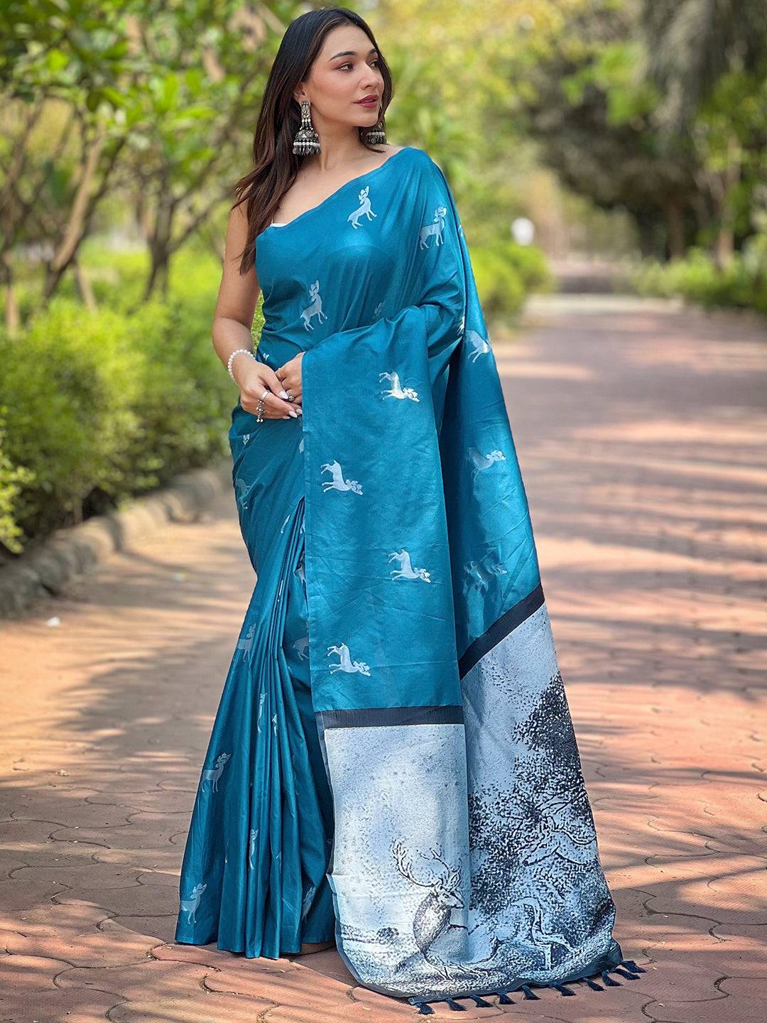 Rama Soft Silk Saree With Postar Weaving Zari Pallu
