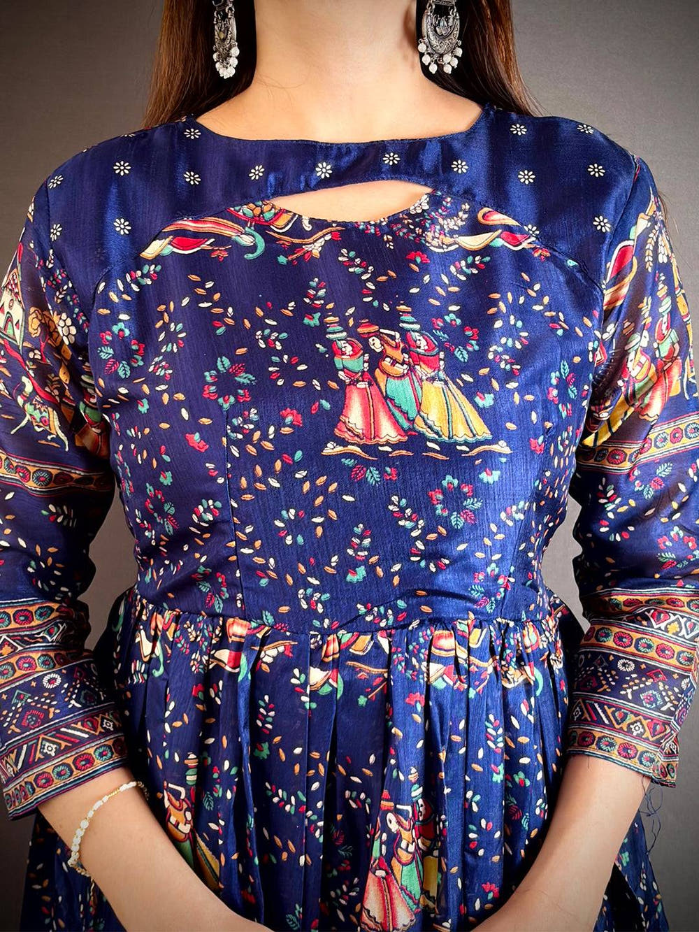 Soft Dola Silk Round Neck Full Sleeve Kurti