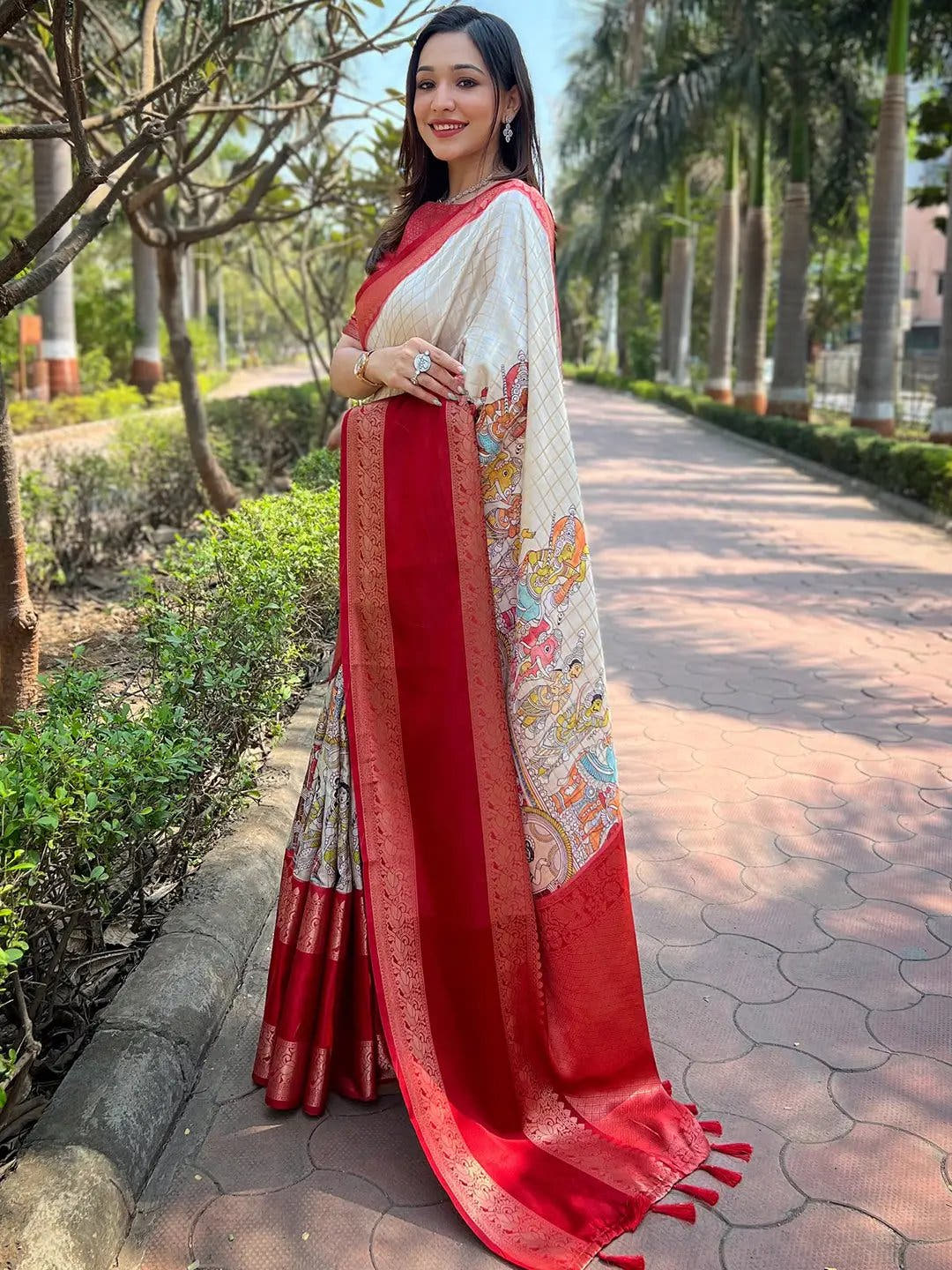 Cream Colour Double Border Chex Weaving Banarasi Soft Silk Saree