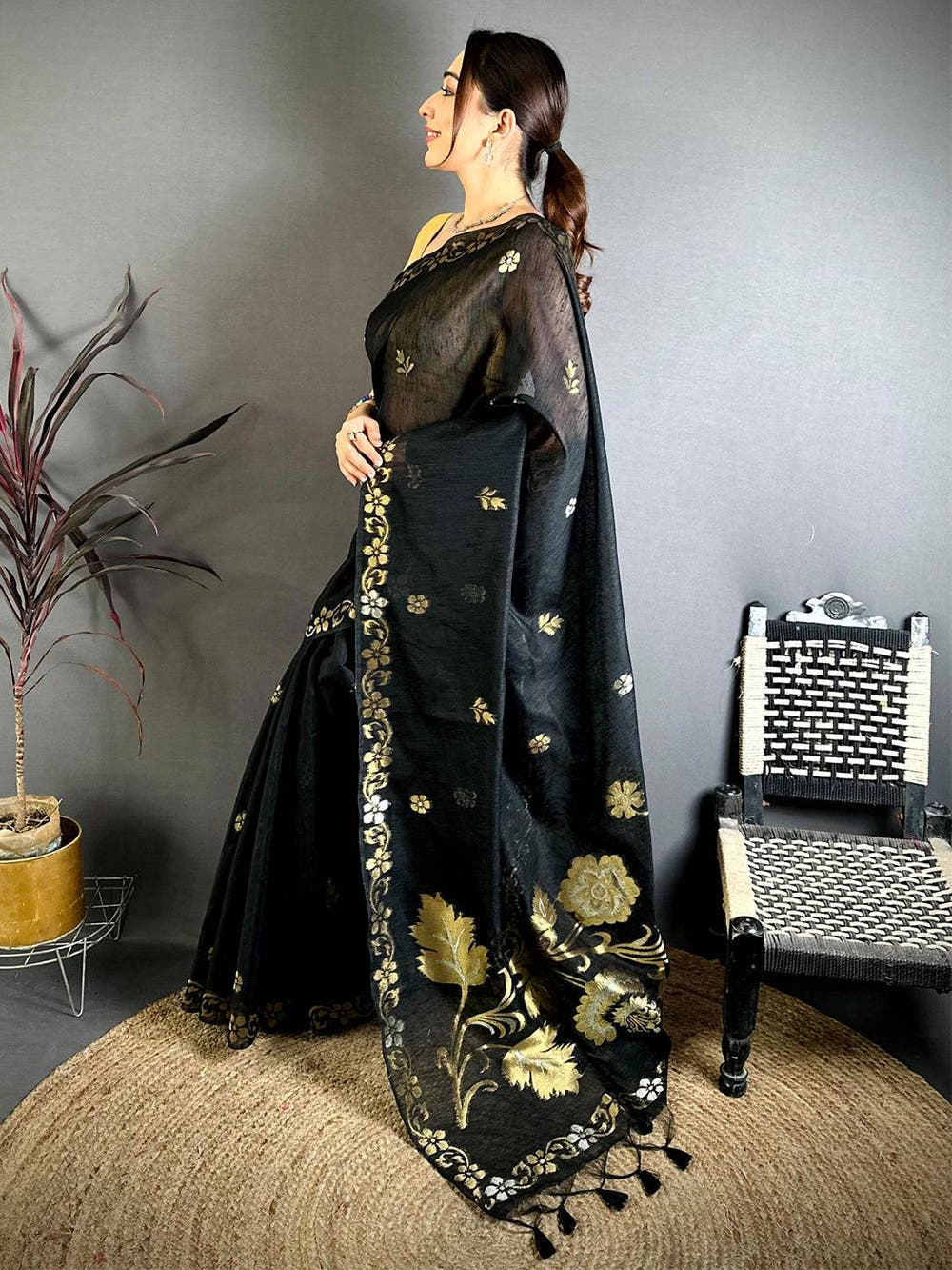 Black Sona Chandi Khadi Ghicha Saree