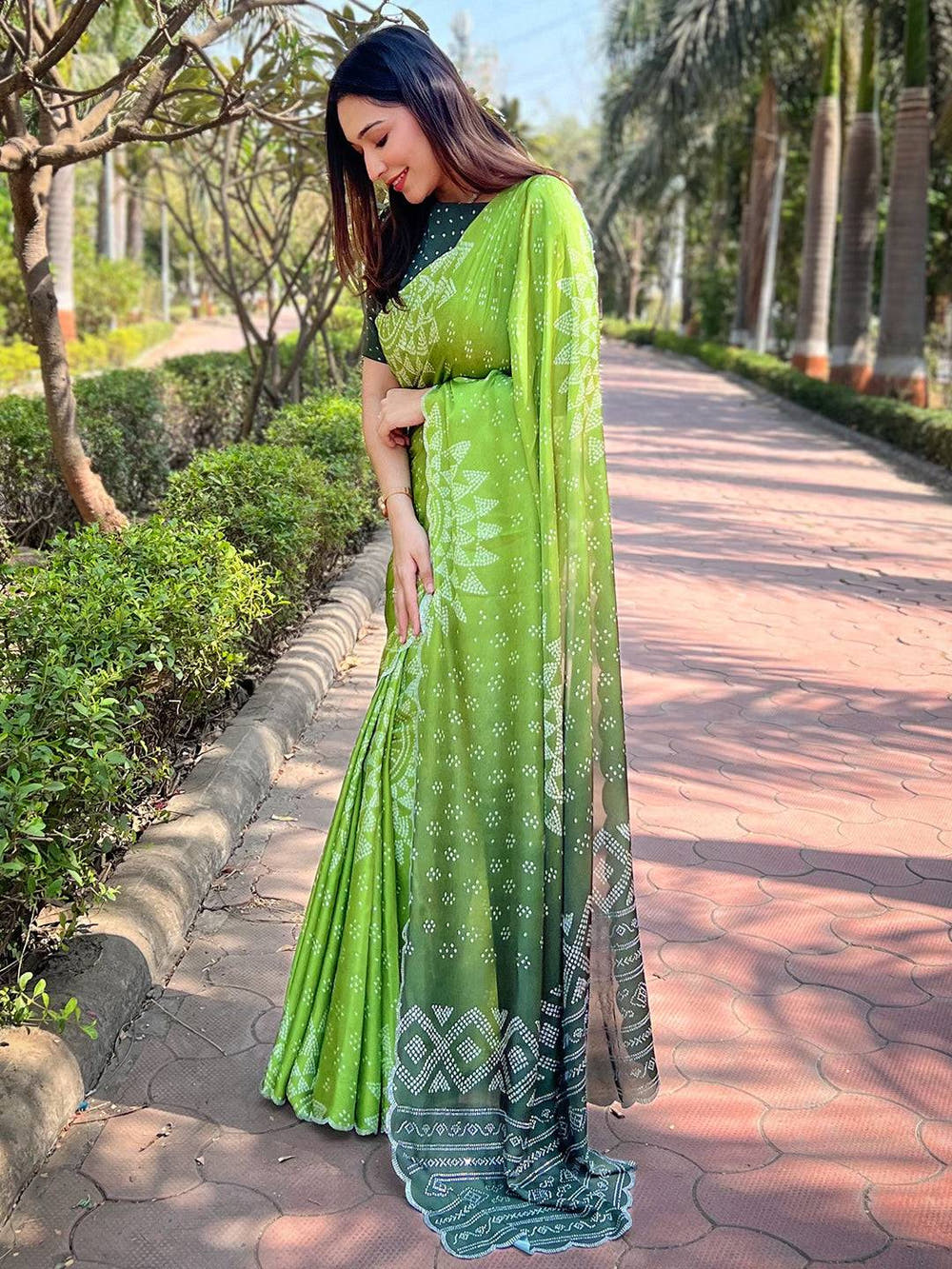 Green Ombre Bandhej Georgette Silk Saree