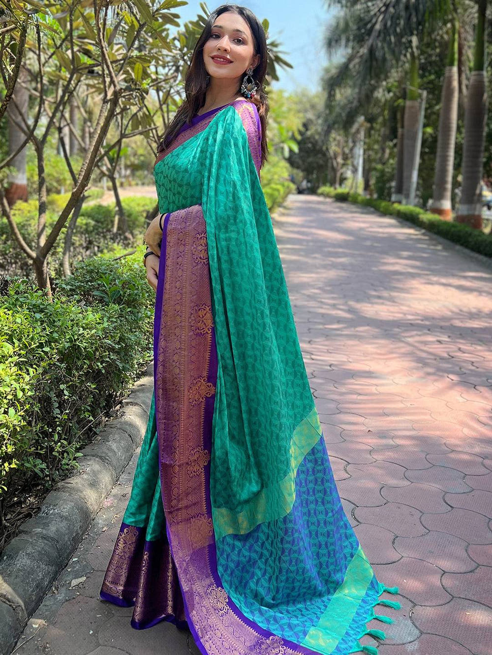Bollywood Kanjivaram Silk Saree With Broced Zari Blouse