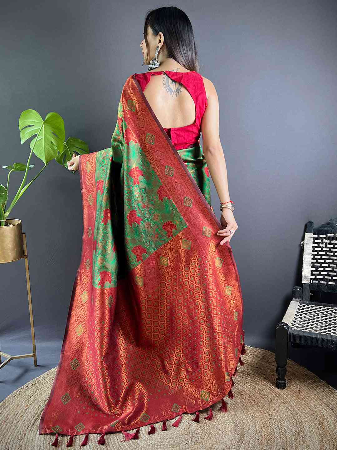 Forest Green Soft Silk Butta Weaving Saree