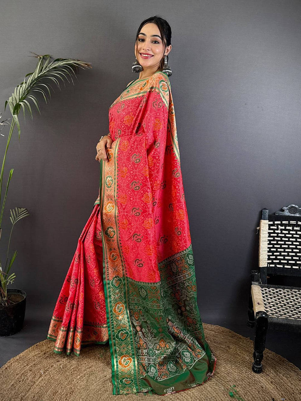 Elegant Gajri Pochampally Patola Silk Saree