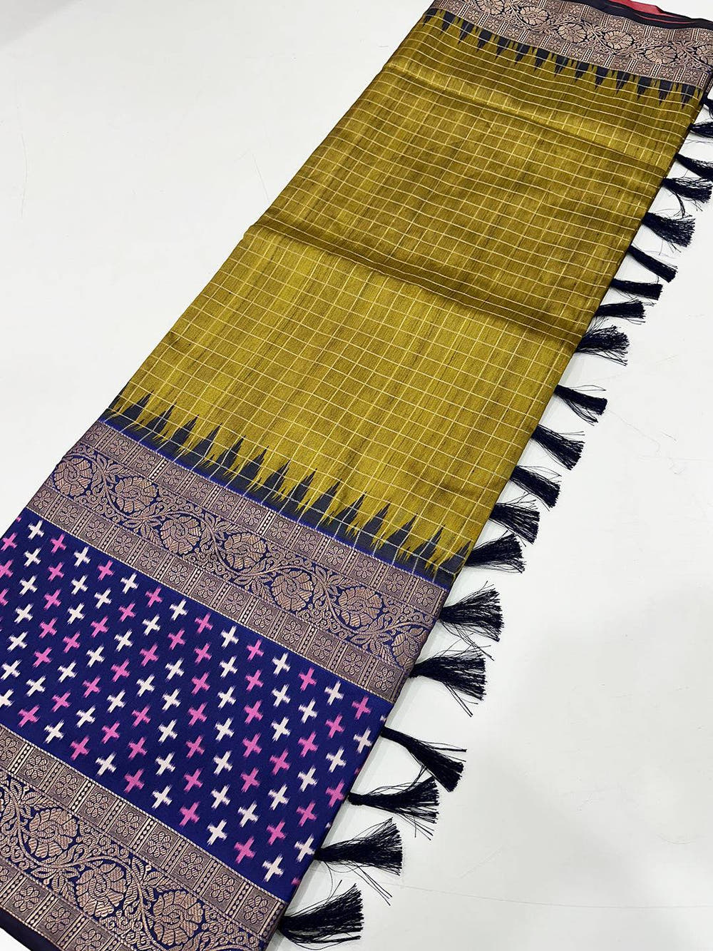 Green Chex Ikkat Saree With Double Border
