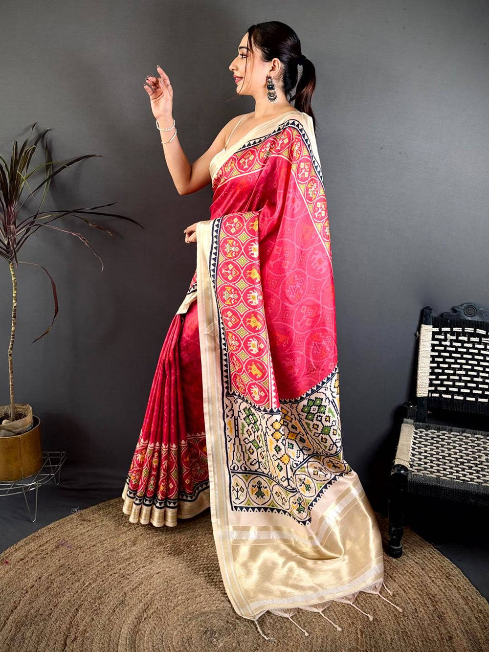 Rani Pink Patola Border Kanchi Silk Saree