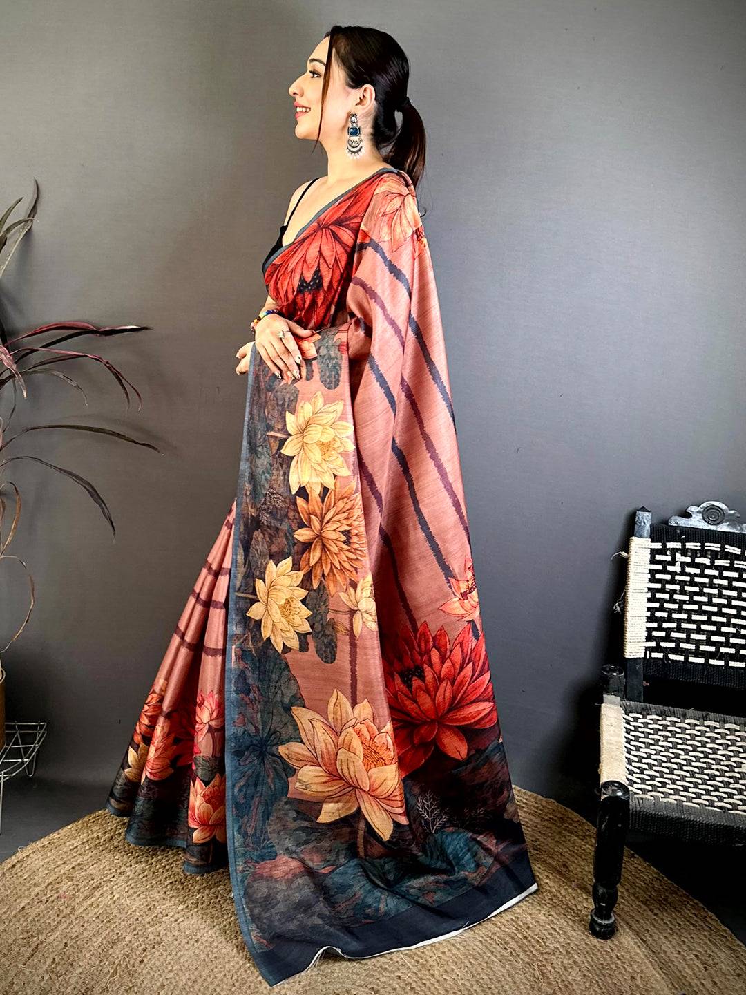 Elegant Floral Print Tussar Saree