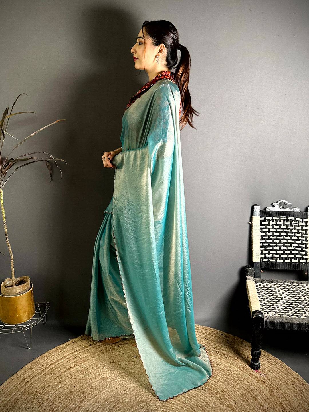 Vibrant Contrast Printed Blouse Silk Saree