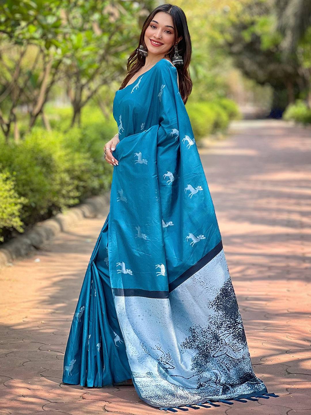 Rama Soft Silk Saree With Postar Weaving Zari Pallu
