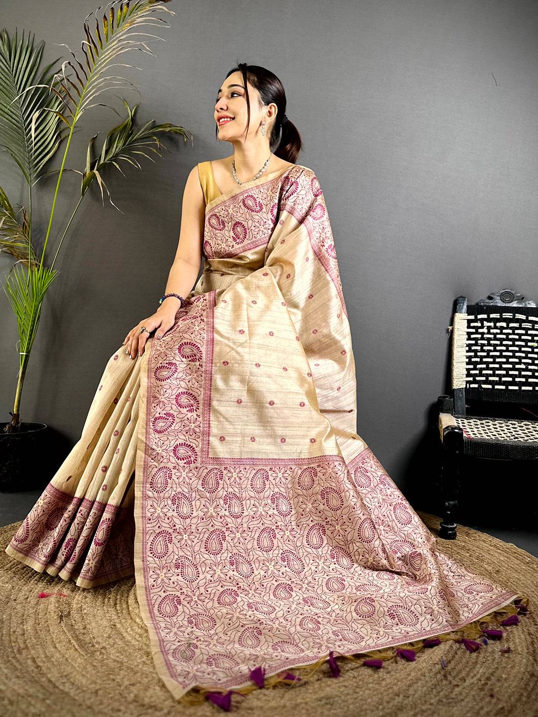 Pink Floral Katha Ghicha Silk Saree