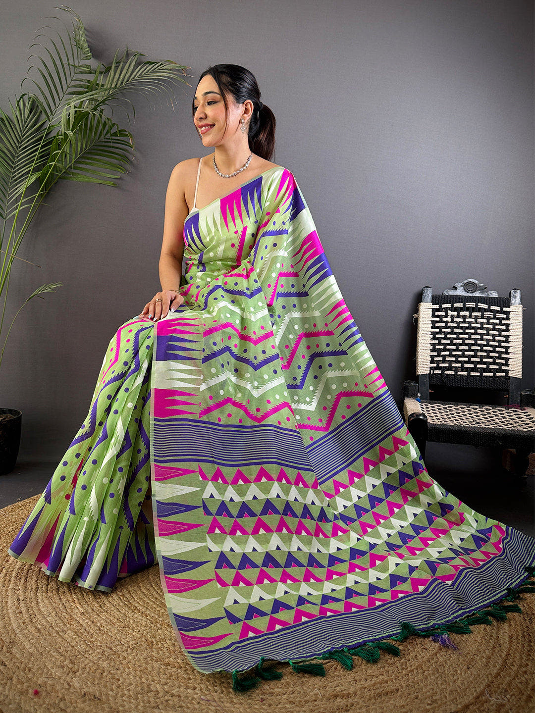 Elegant Dhakai Jamdani Cotton Silk Saree
