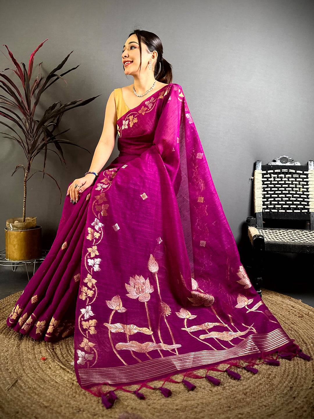 Wine Sona  Chandi  Munga  Saree