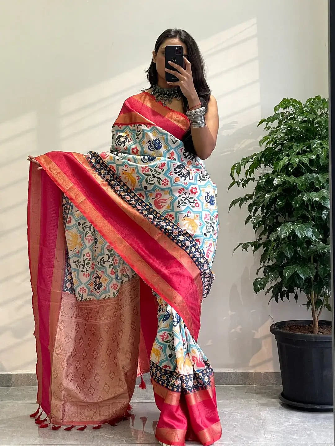 Attractive Soft Silk Gadwal Border Pochampally Print Saree