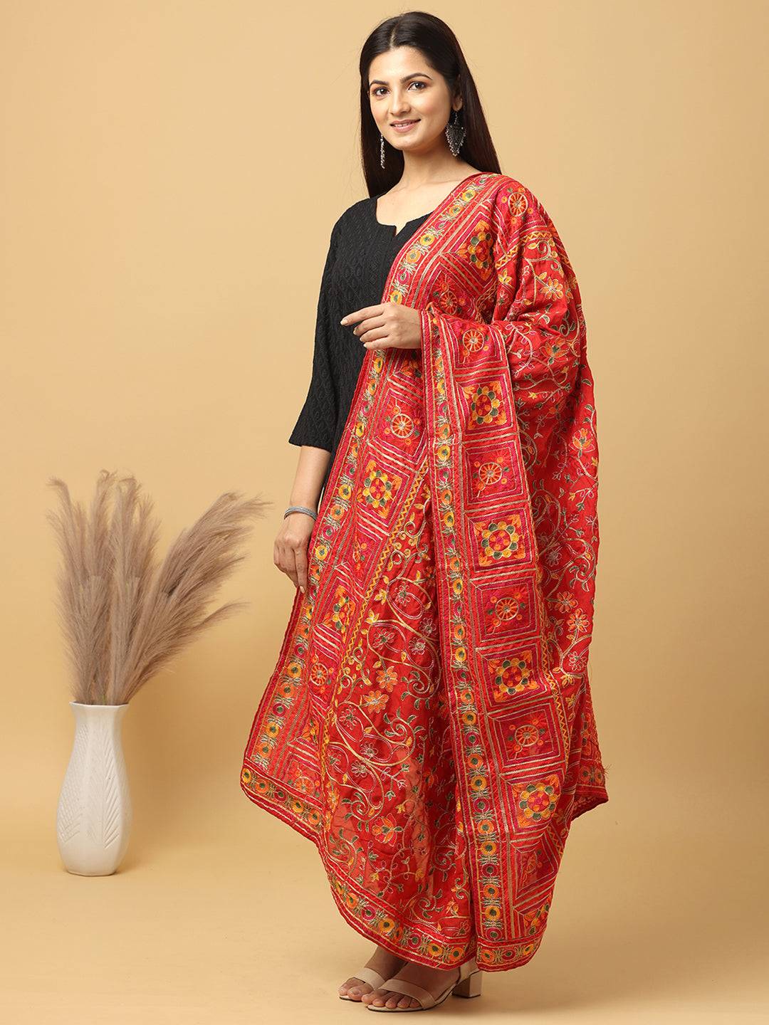 Red Multicolour Floral Jaal Pashmina Dupatta