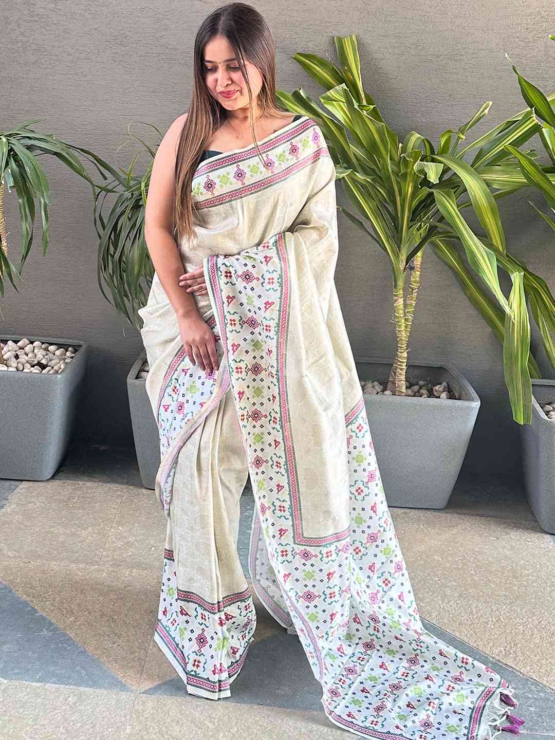 Kanjivaram  Weaving Pista Colour Patola Print Saree