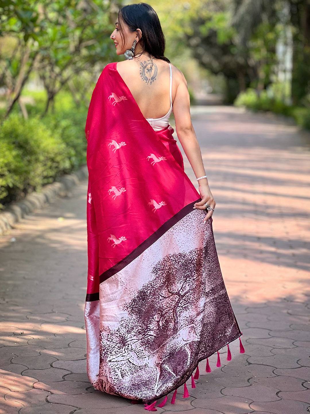 Rani Soft Silk Saree With Postar Weaving Zari Pallu