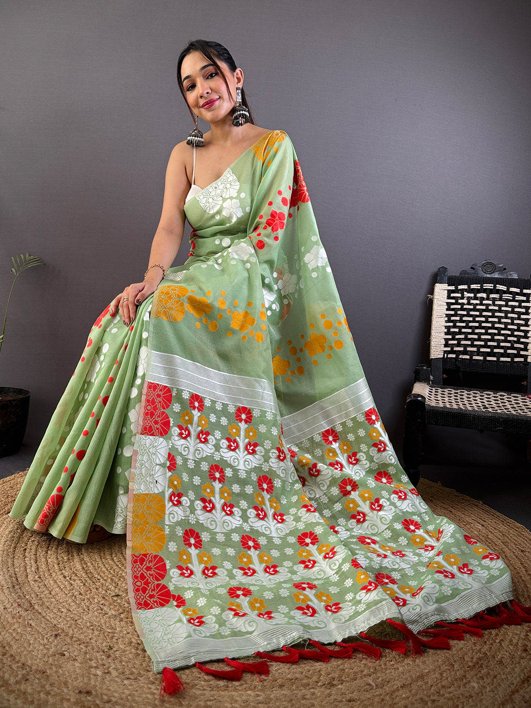 Fluorescent Green Dhakai Jamdani Cotton Silk Saree