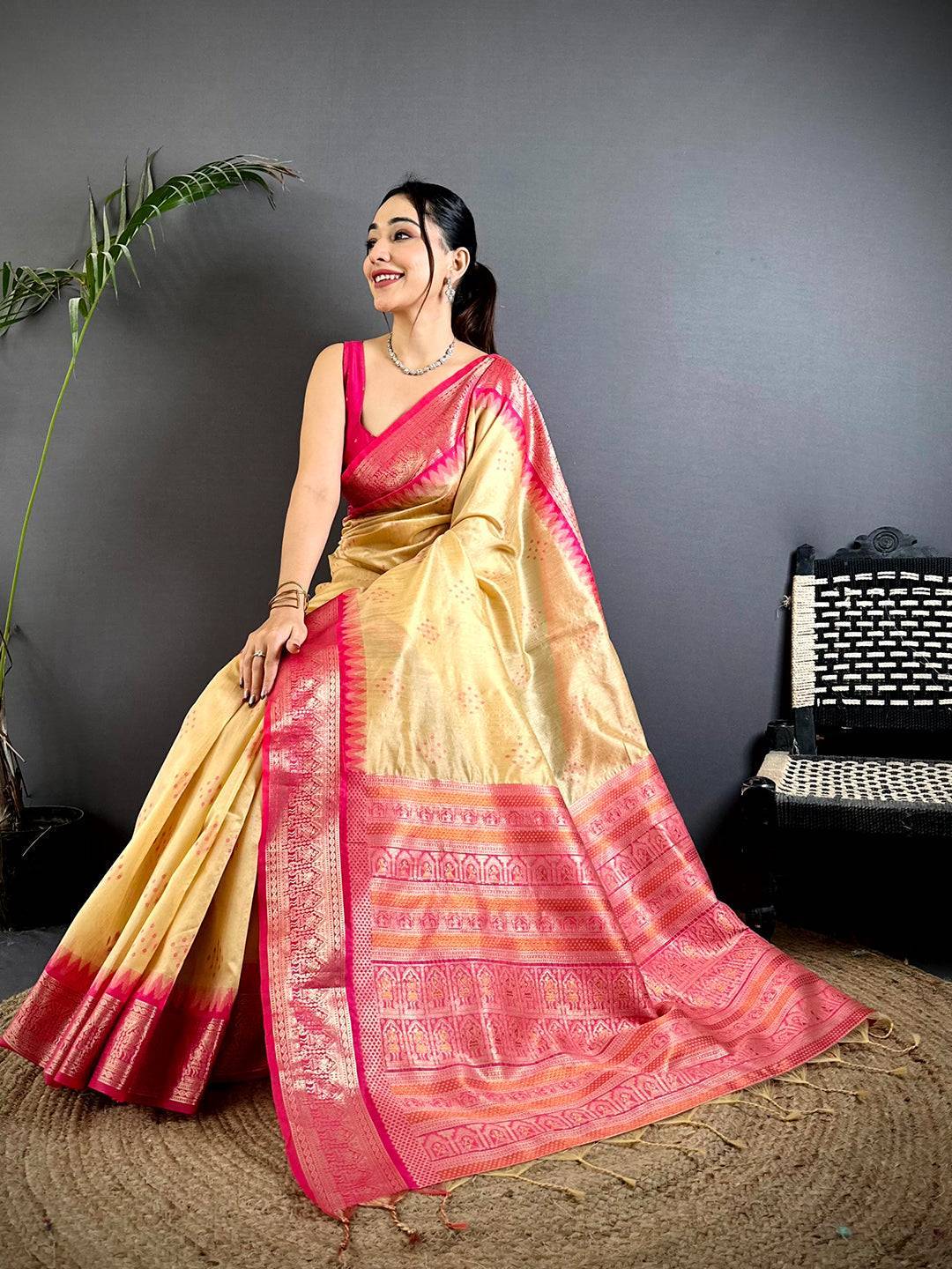 Cream Bandhej Weave Kanchi Pattu Saree