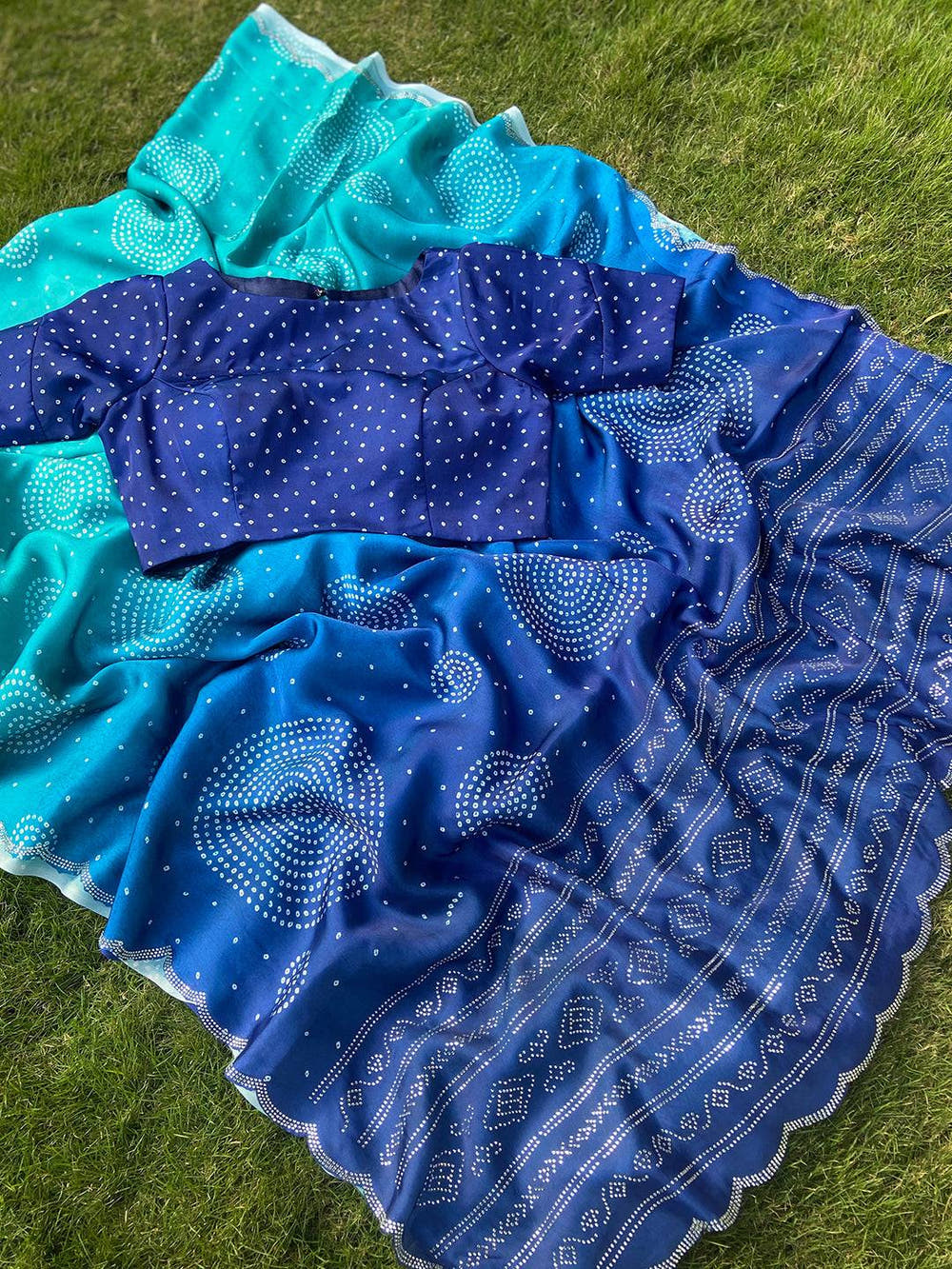Turquoise Ombre Bandhej Georgette Silk Saree