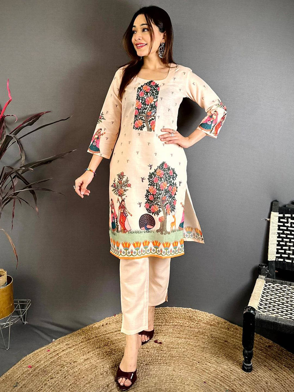 Royal  Mughal  Round  Neck  Kurti