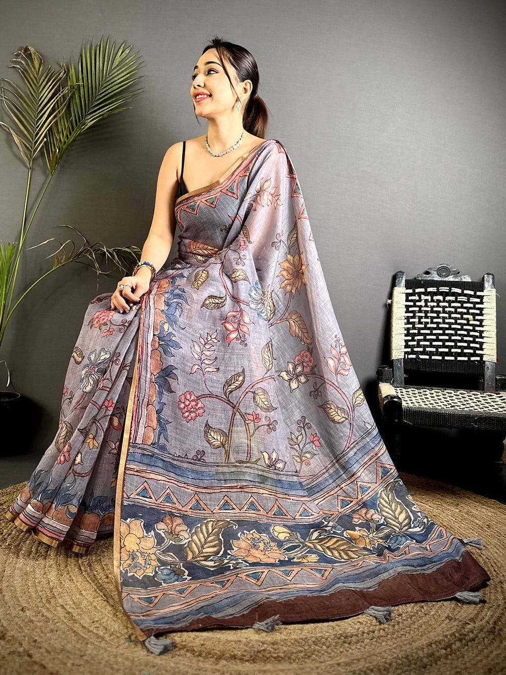 Graceful Floral Hand Art Linen Saree