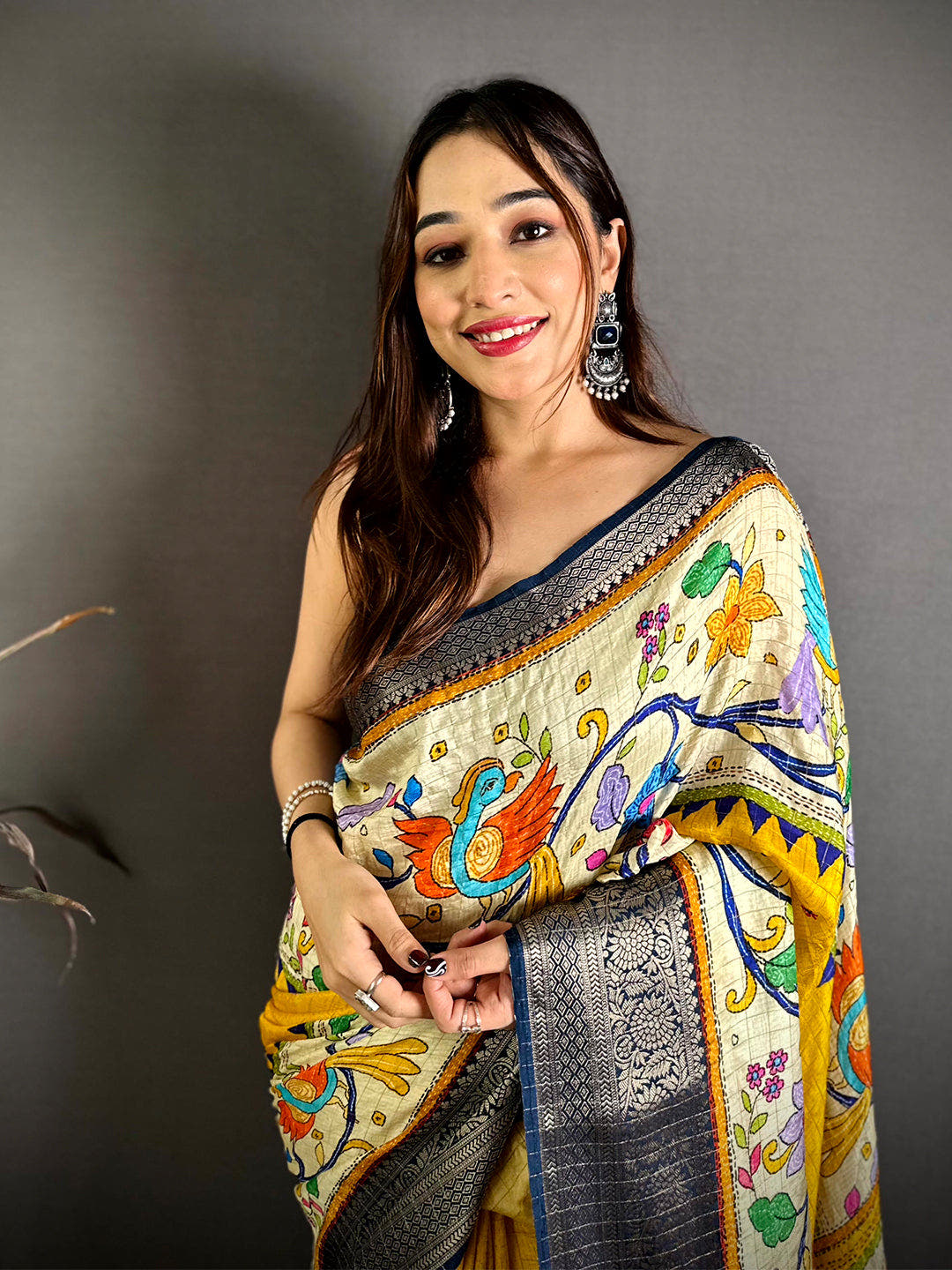 Graceful Pure Viscose Dola Check Saree
