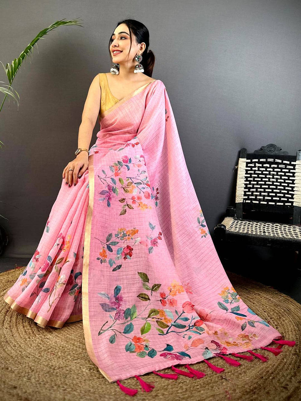 Pink Linen Chex Floral  Saree