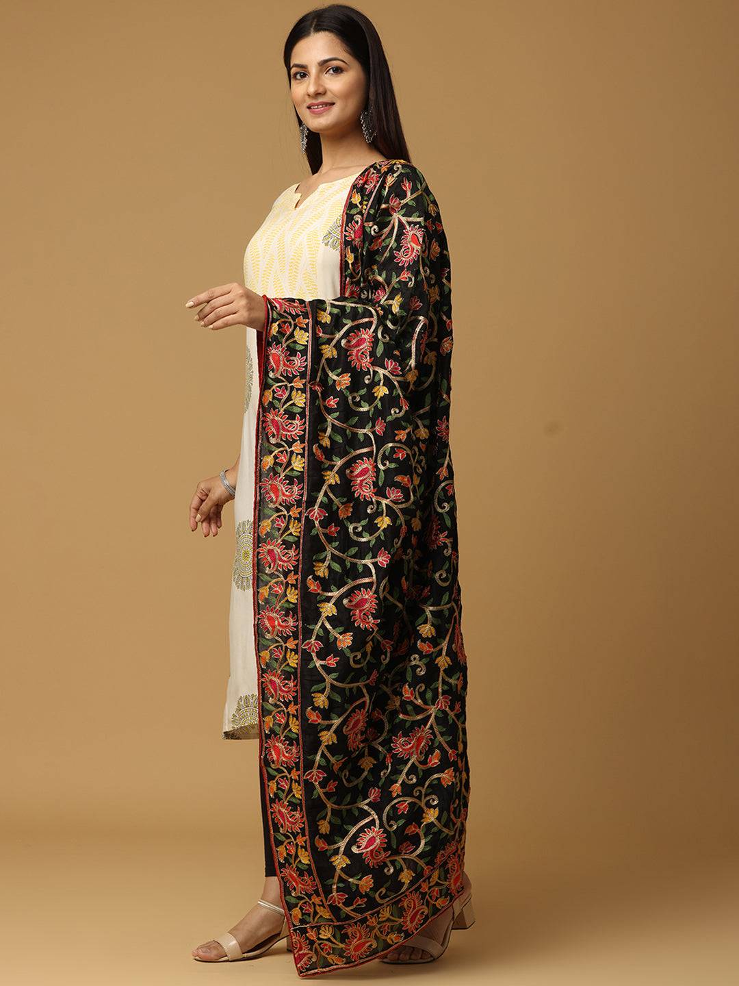 Black Delicate Floral Vine Pashmina Dupatta