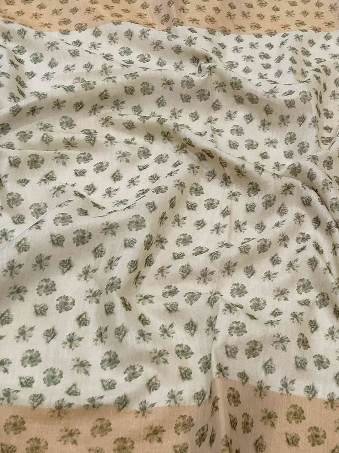 Floral Elegance Exclusive Pure Linen Saree