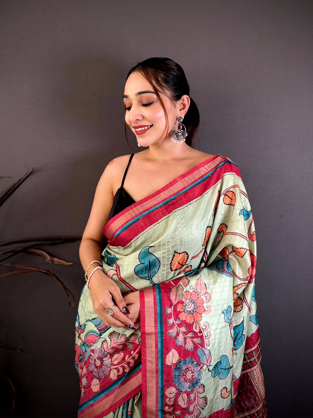 Stylish Bright Pen Kalamkari Tussar Saree