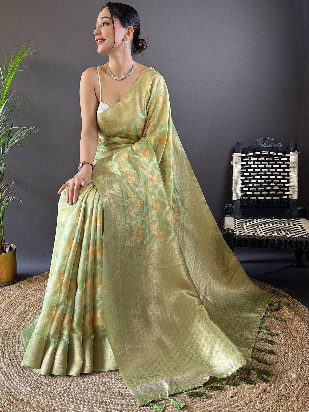 Tulipa Green Colour Block Print Saree