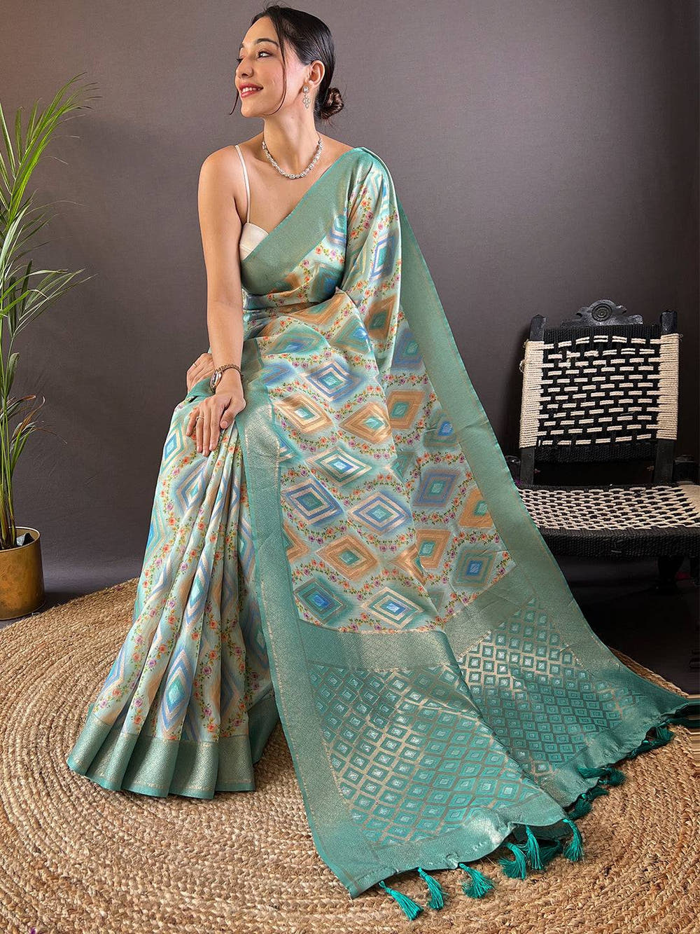 Mint Green Flower Vely Print Saree
