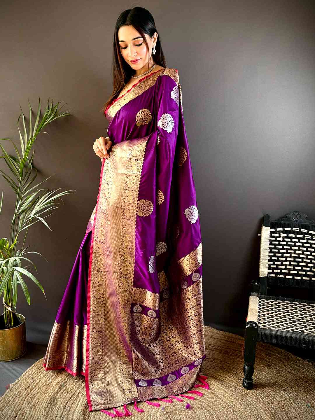 Wine Kanjivaram Soft Silk Kanchi Zari Weaving Saree