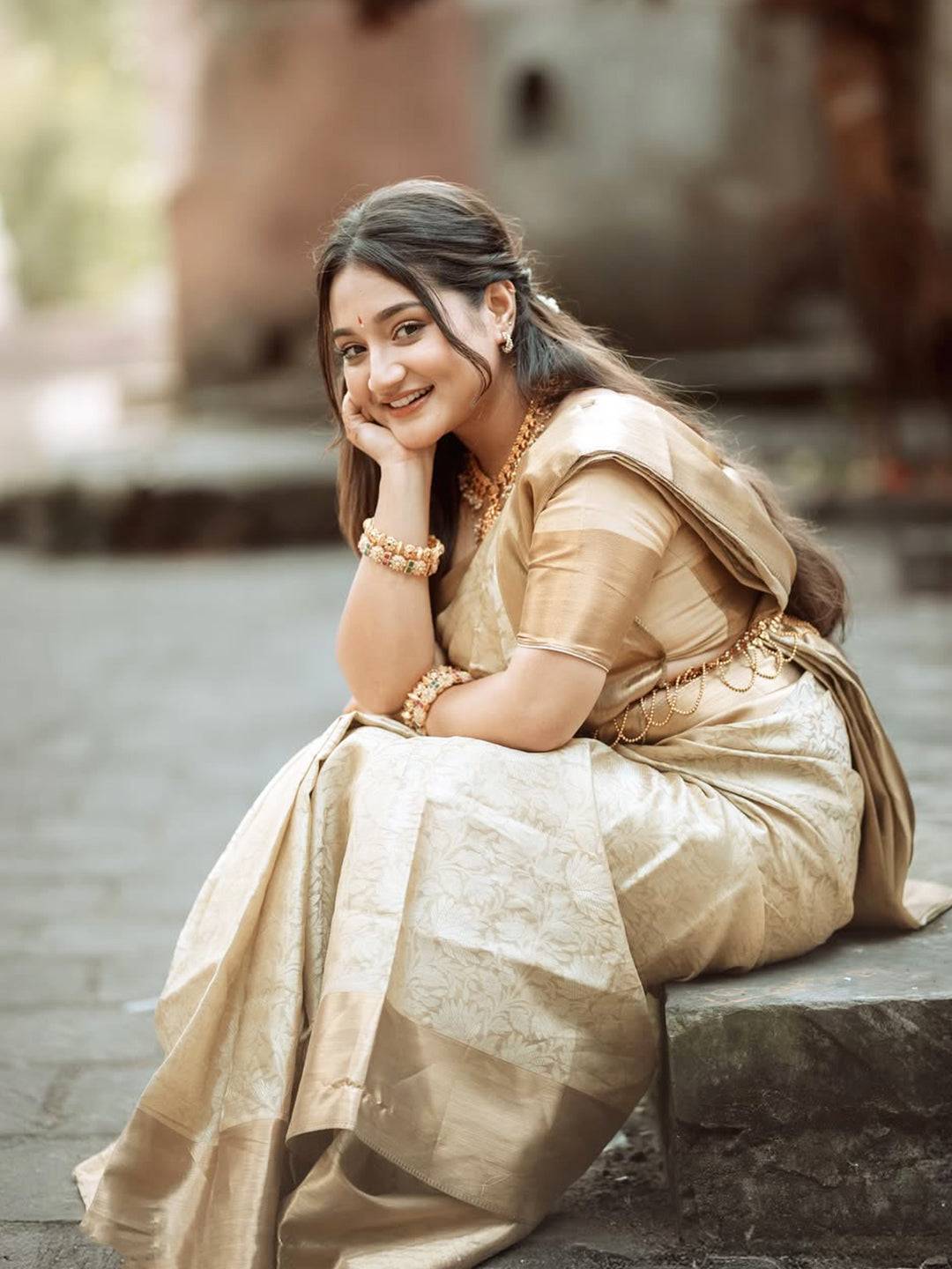Regal Gold Kanjivaram Tissue Saree