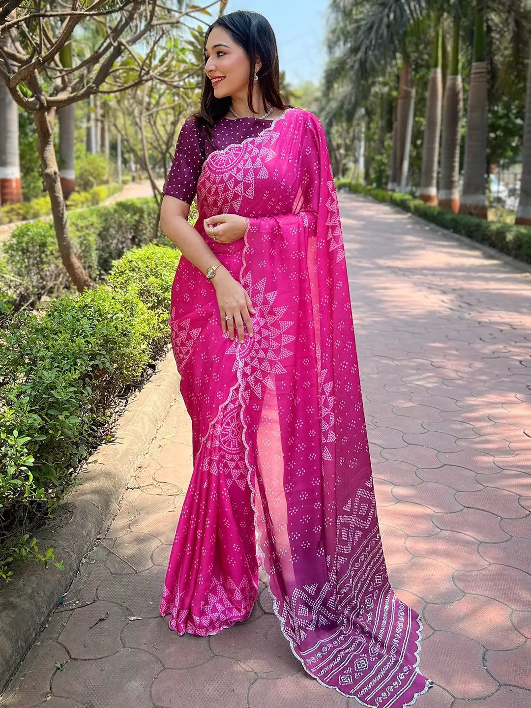 Rani Ombre Bandhej Georgette Silk Saree