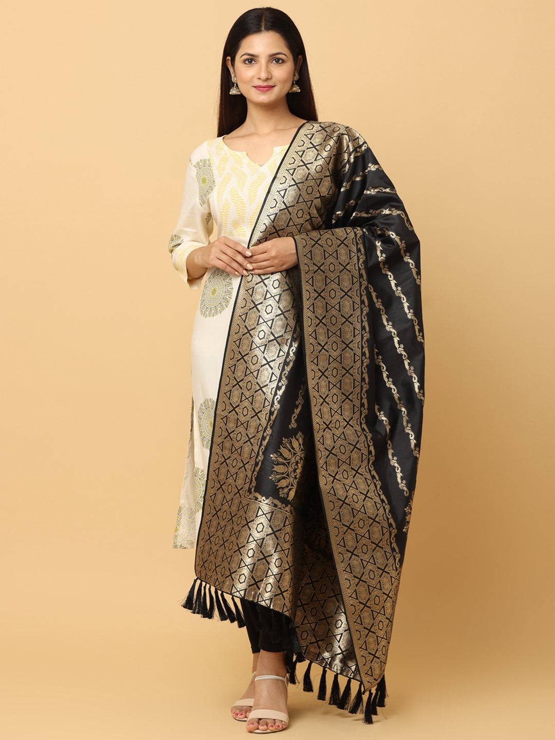 Silk Blend Woven Black Colour Design Dupatta