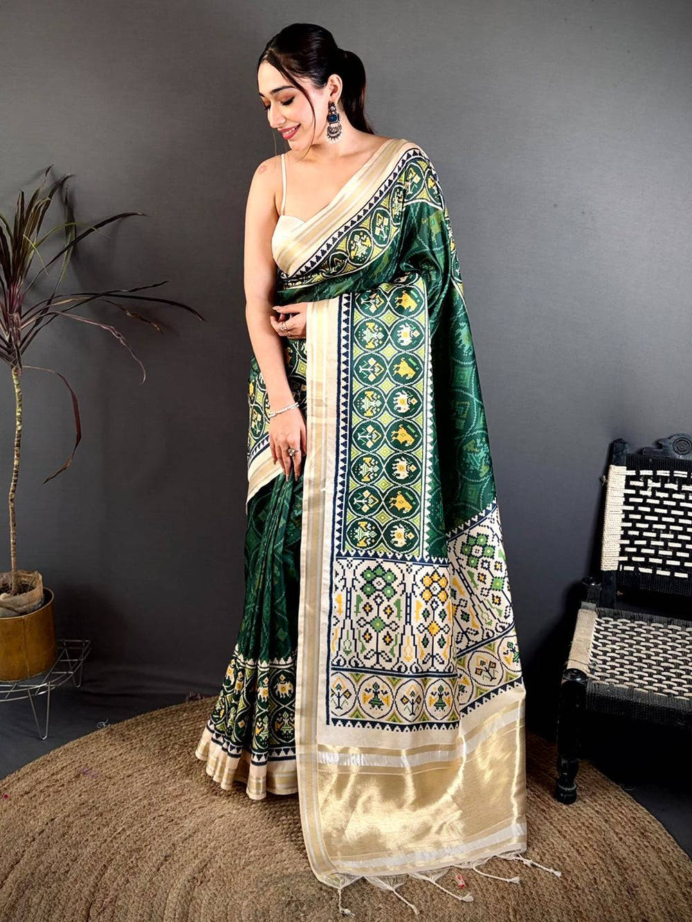 Bottle Green Patola Border Kanchi Saree