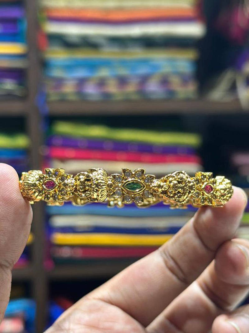 Antique  Gold  Heritage  Bangle