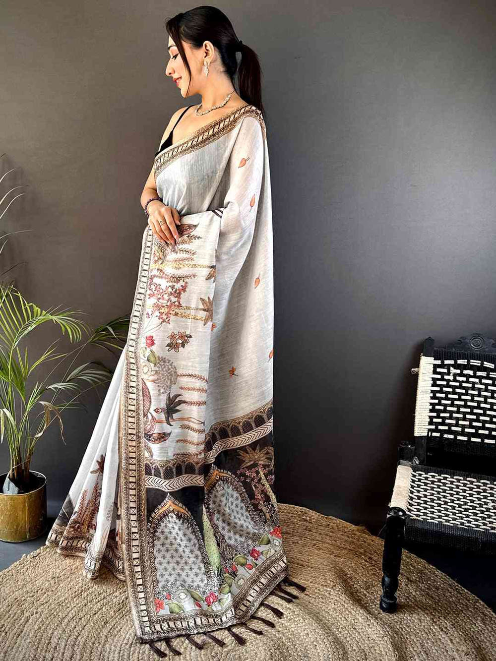 Grey Tissue Floral Leaf Print Saree