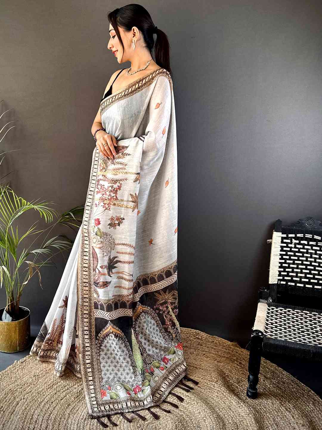Grey Tissue Floral Leaf Print Saree