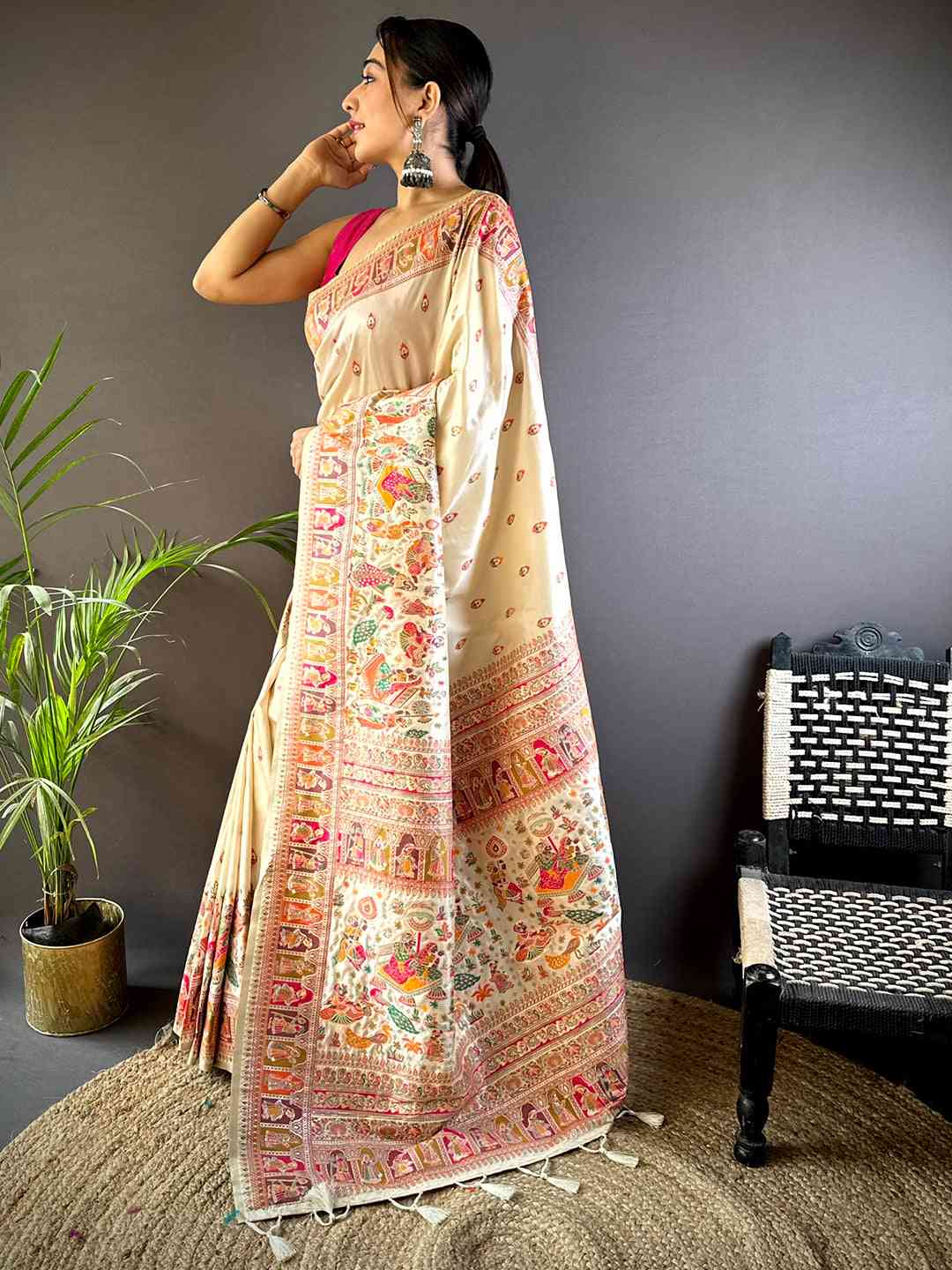 Off White Ethnic Motif Silk Blend Saree