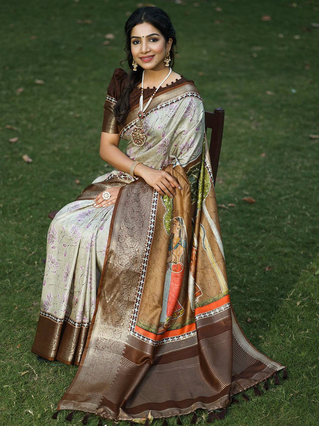 Silver Colour Batik Pen kalamkari Saree With Zari Weaving Pallu - Luxe