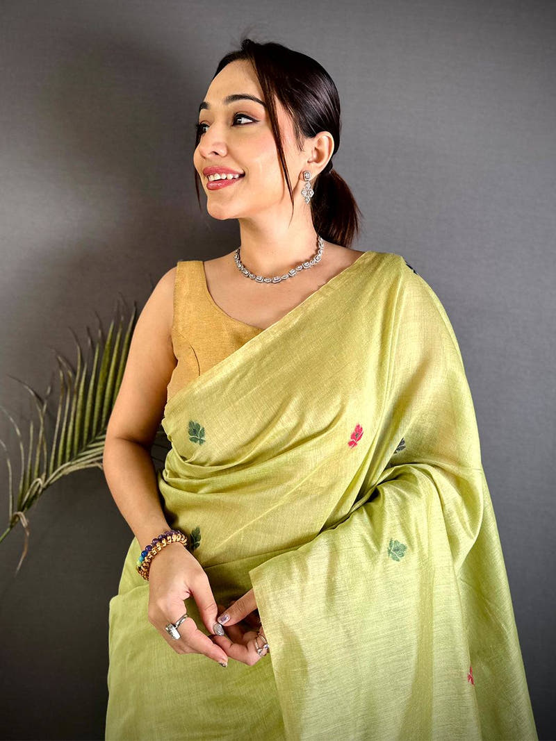 Pista Jamdani Pallu Khadi Linen Saree