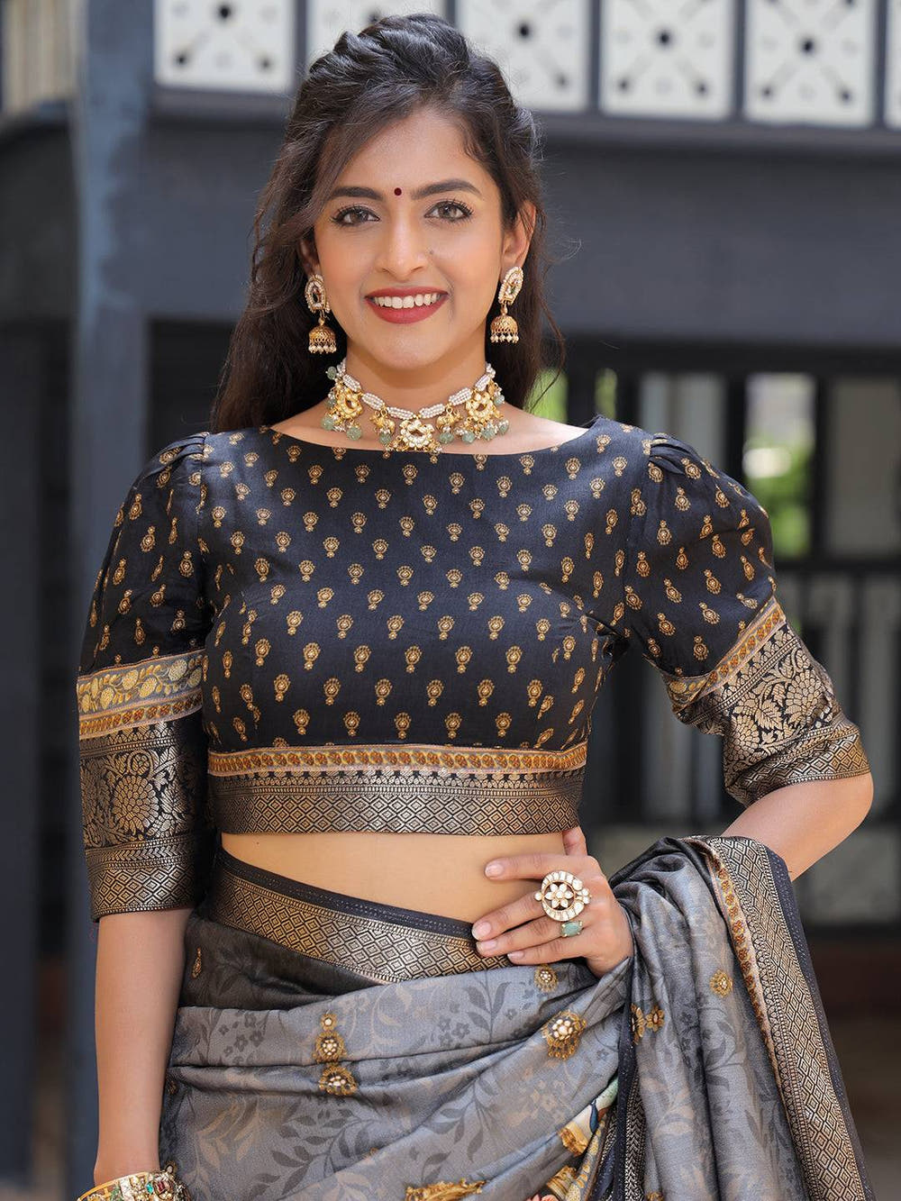 Pure Viscose Dola Silk Saree With Zari Weaving Pallu In Grey Colour - Luxe
