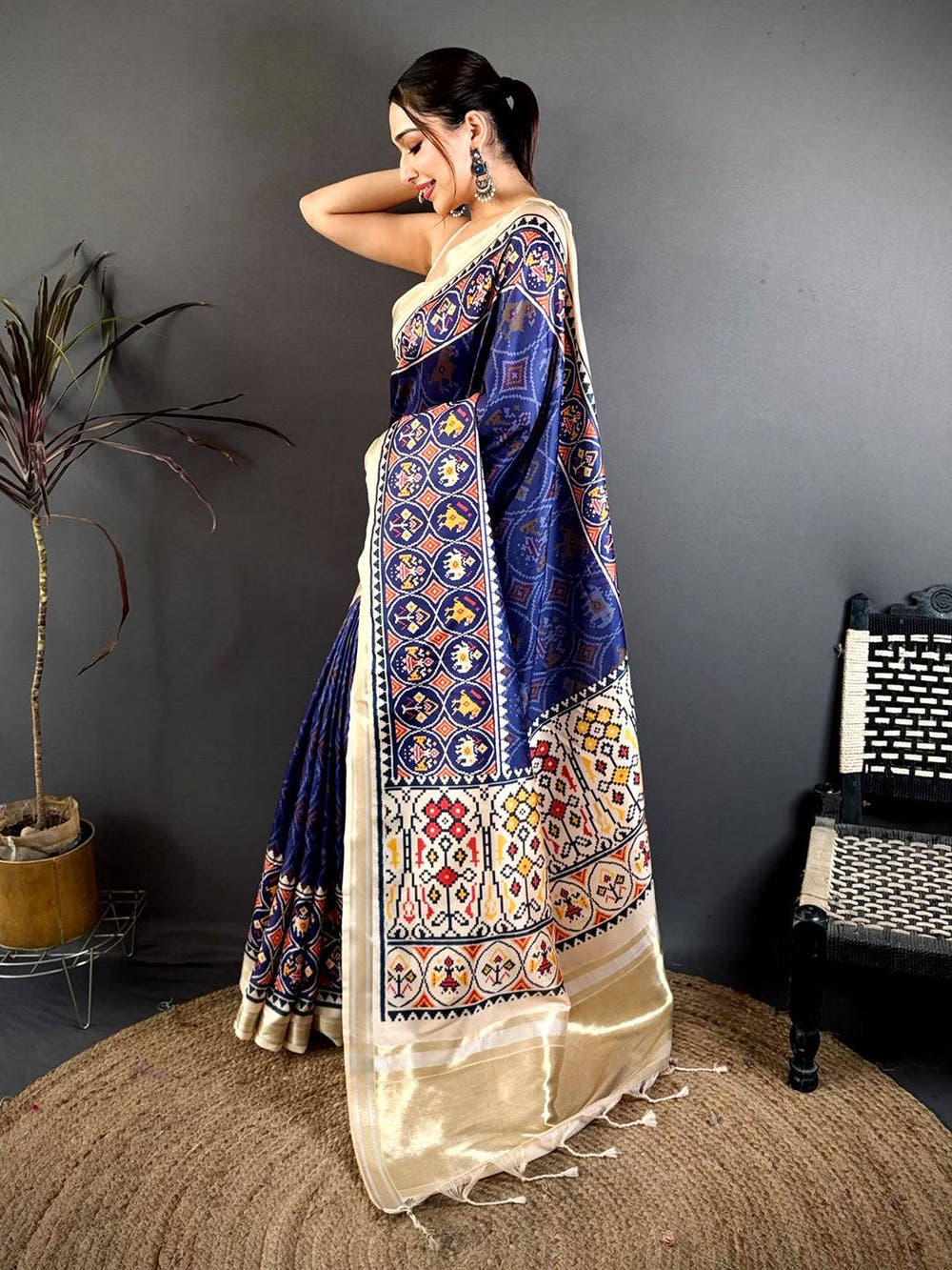 Navy Patola Border Kanchi Silk Saree